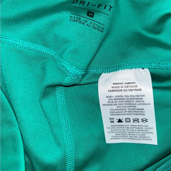 Nike RAINBOW Dry Dri-Fit Green Leggings 1X Womens NWT LGBTQ+ - Picture 5 of 5